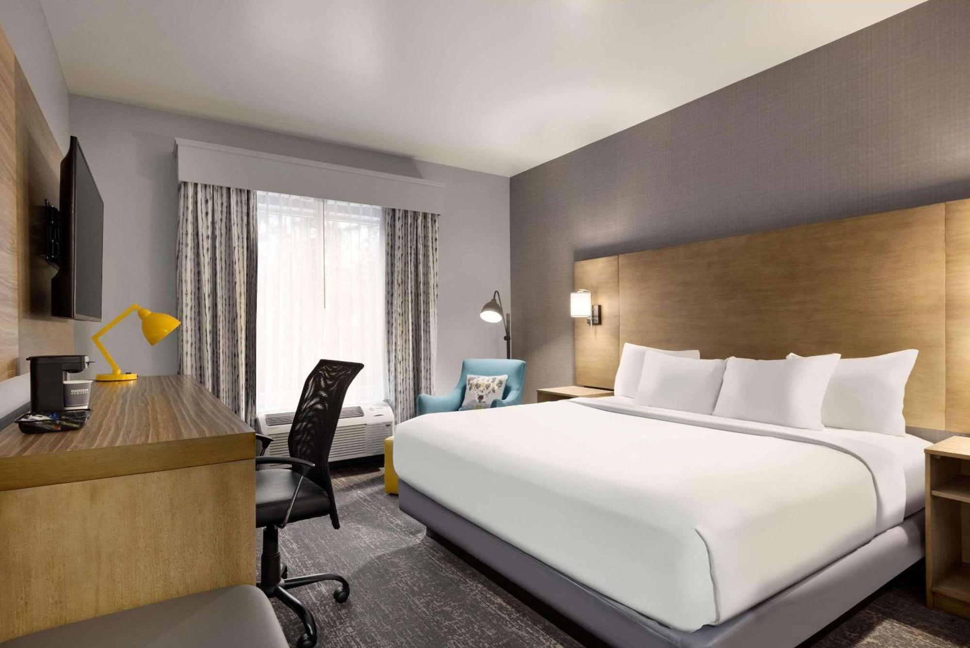 Park Inn By Radisson Florence, Sc Екстериор снимка