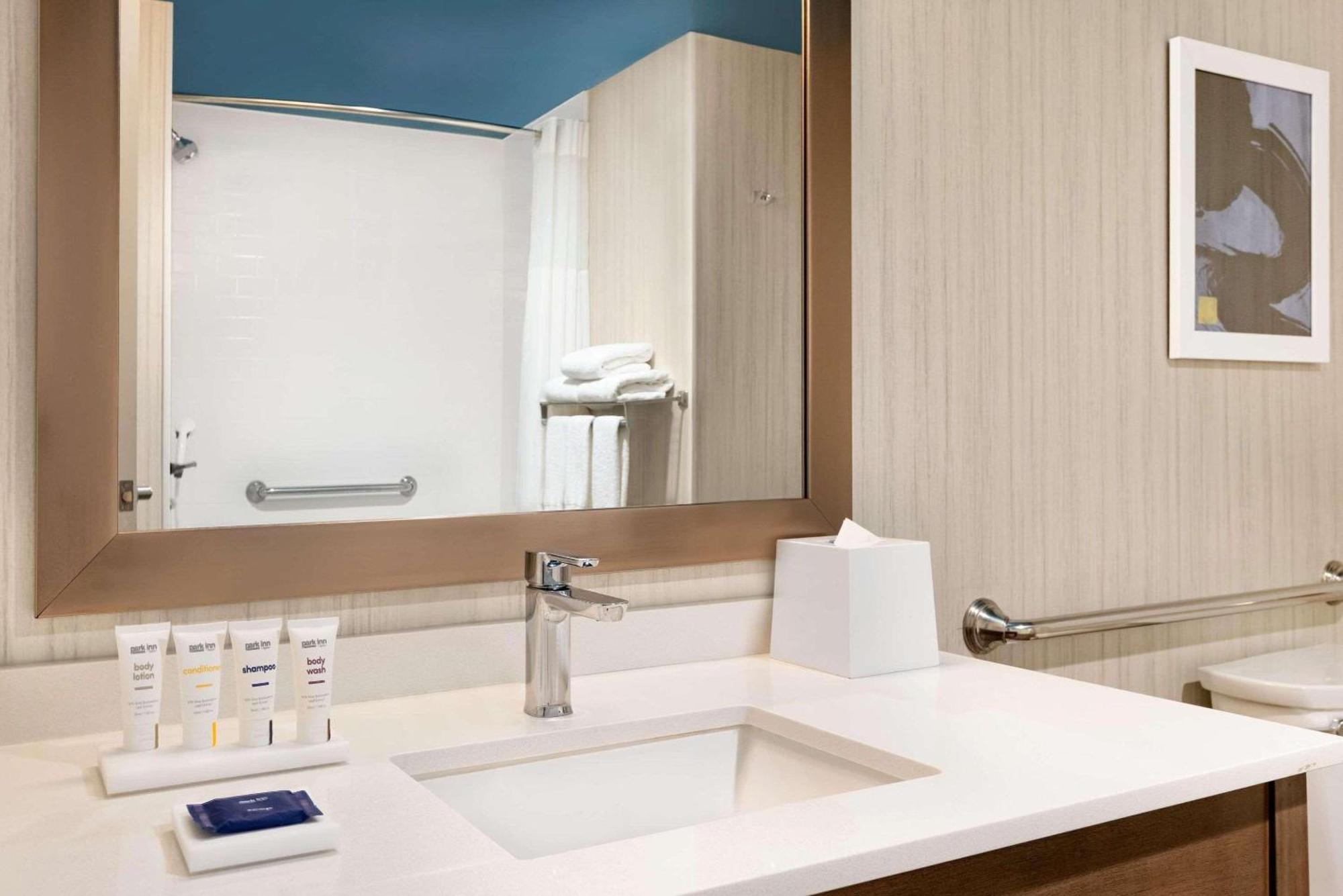 Park Inn By Radisson Florence, Sc Екстериор снимка